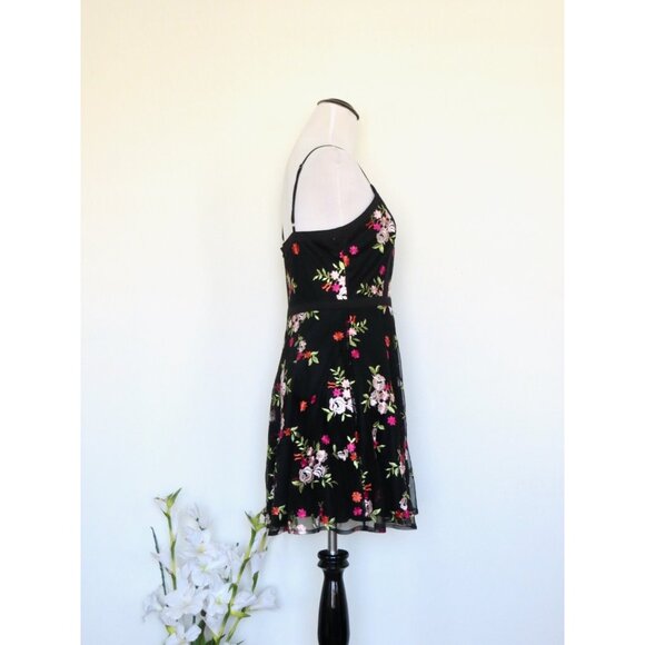 NEW! Lulus Favorite Fleur Mesh Floral Mesh Embroidered Skater Dress Black SZ S - Picture 8 of 11